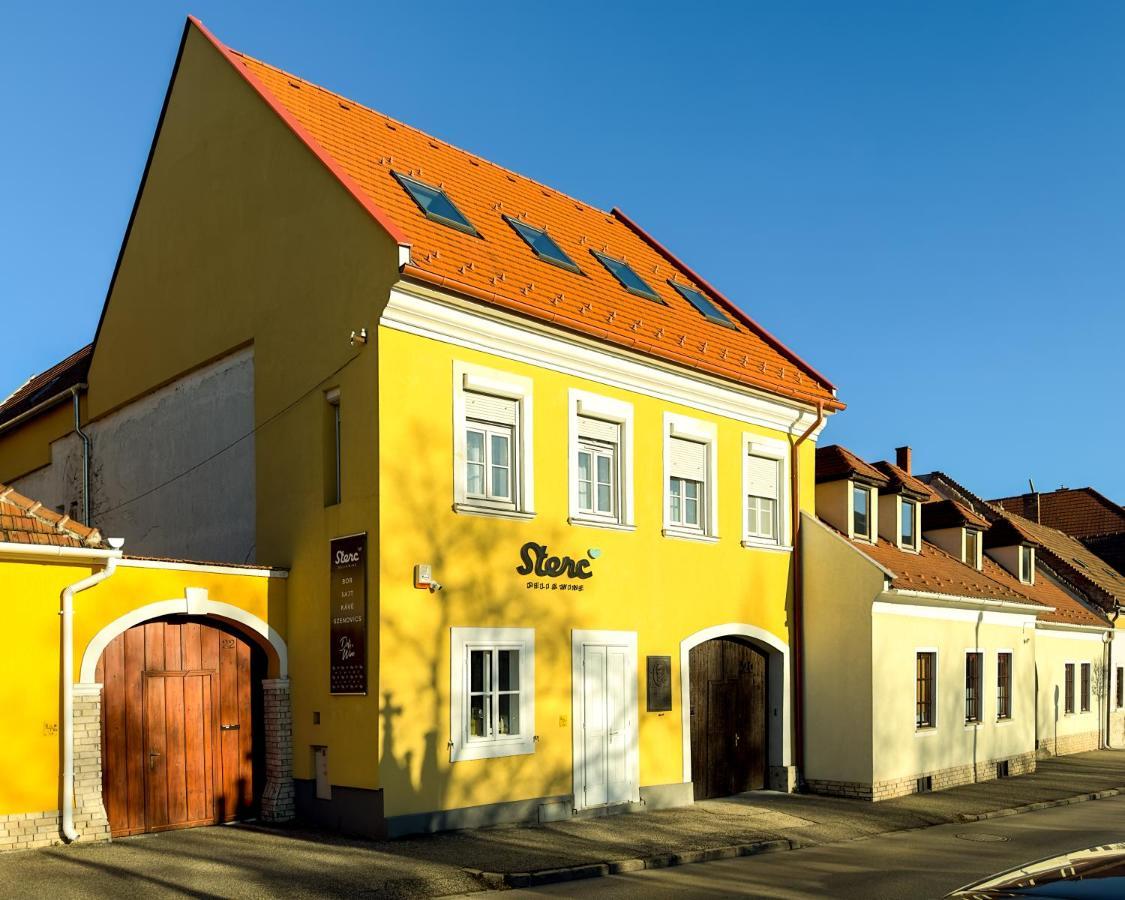 Flora Lak Leilighet Sopron Eksteriør bilde
